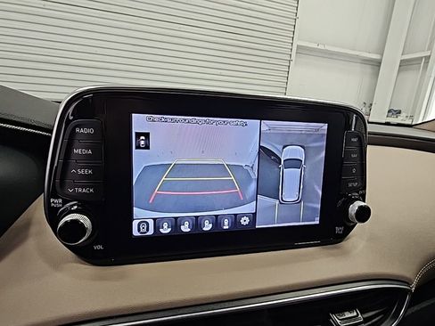 Used 2020 Hyundai Santa Fe Limited image 17