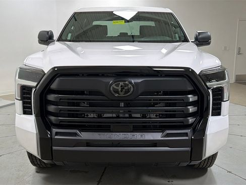 New 2026 Toyota Tundra SR image 2