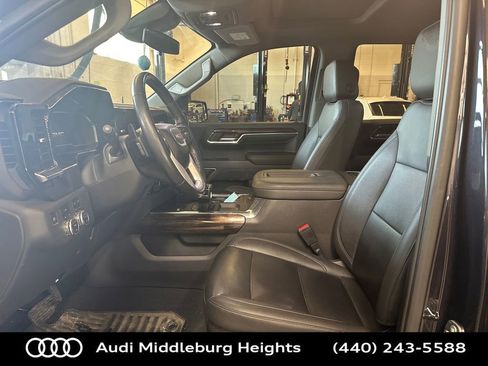 Used 2022 GMC Sierra 1500 Elevation w/ Elevation Premium Package image 10