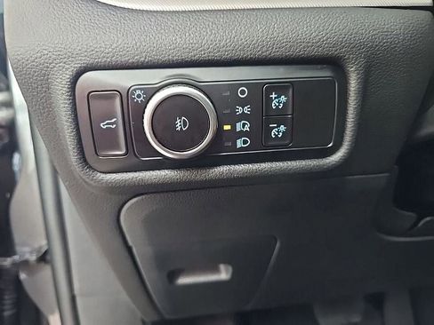 Used 2023 Ford Explorer XLT w/ Equipment Group 202A image 14