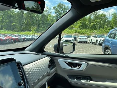 New 2025 Subaru Forester Limited image 18