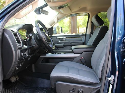 Used 2019 RAM 1500 Big Horn AWD/4WD image 8