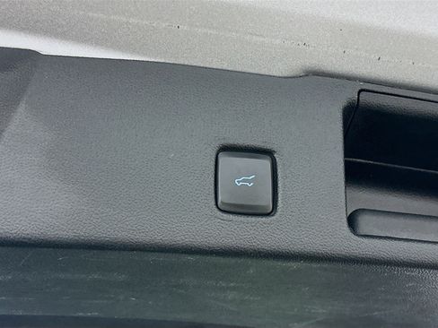 Used 2021 Ford Escape SEL image 30