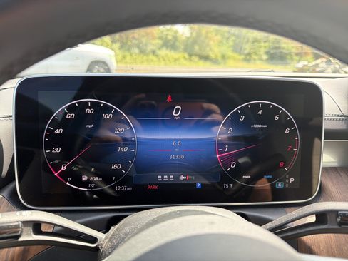 Used 2025 Mercedes-Benz C 300 4MATIC Sedan image 18
