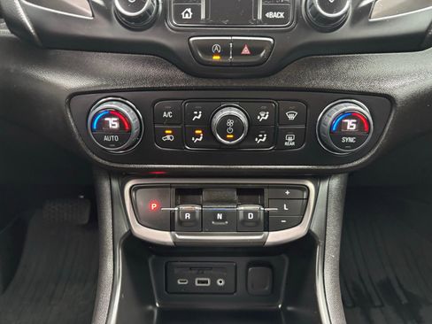 Used 2024 GMC Terrain AT4 w/ Infotainment Package II image 26