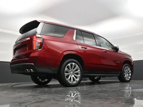 Used 2021 Chevrolet Tahoe Premier w/ Premium Package RWD image 24