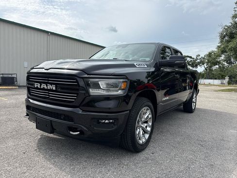 Used 2023 RAM 1500 Laramie RWD image 9