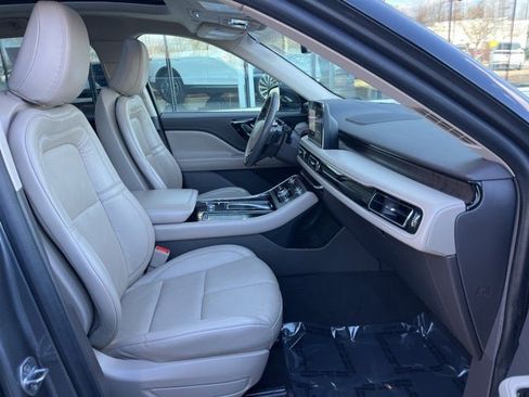 Used 2021 Lincoln Aviator Reserve w/ Equipment Group 201A image 24