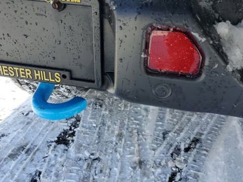 Certified 2023 Jeep Wrangler Unlimited Sahara w/ Cold Weather Group image 31