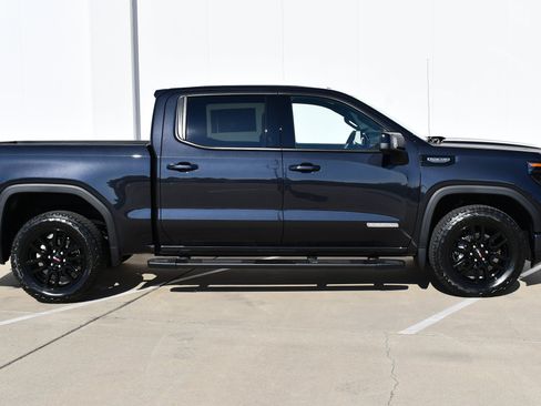 Used 2026 GMC Sierra 1500 Elevation w/ Elevation Premium Package AWD/4WD image 5