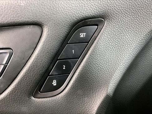Used 2020 Buick Envision Essence FWD image 32