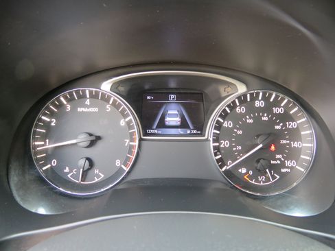 Used 2016 Nissan Altima 3.5 SL image 11