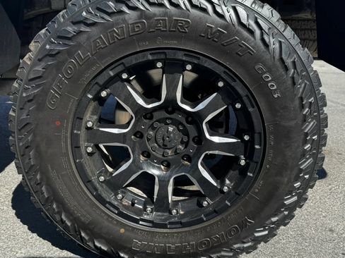 Used 2018 RAM 2500 Tradesman w/ Chrome Appearance Group AWD/4WD image 10
