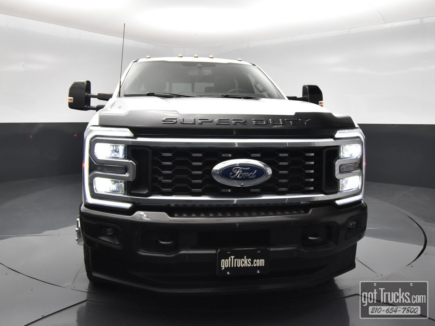 Used 2024 Ford F350 King Ranch w/ FX4 Off-Road Package AWD/4WD image 53