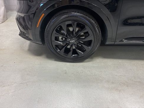 Used 2023 Kia Sorento SX image 34