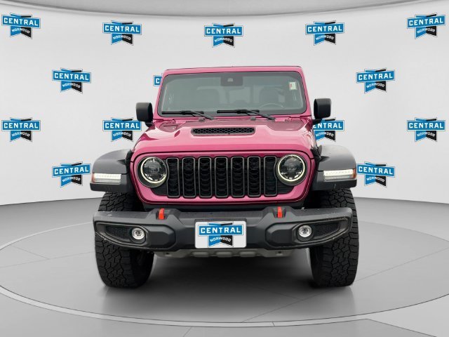 Used 2024 Jeep Gladiator Mojave w/ Convenience Group AWD/4WD image 9