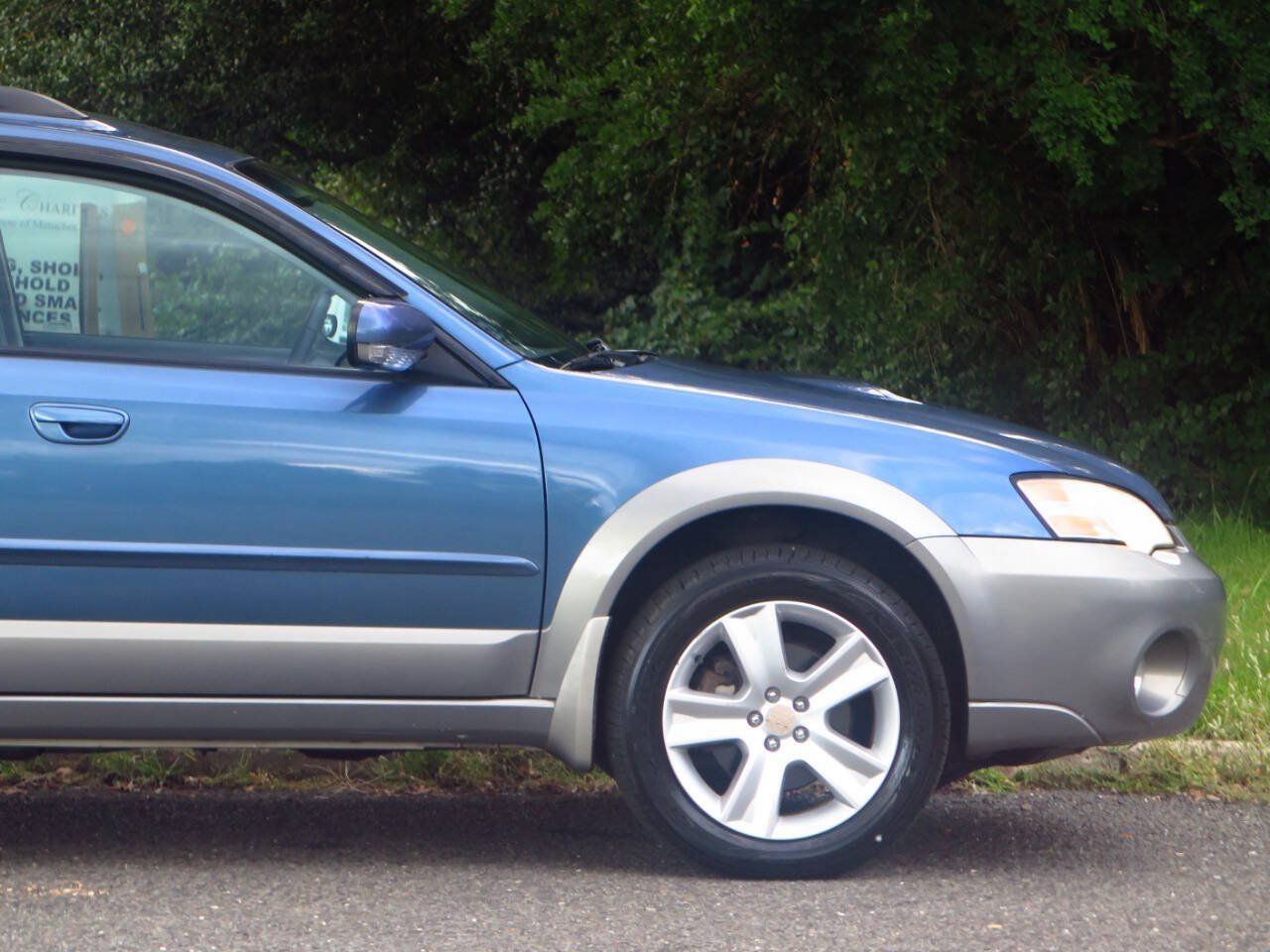 Used 2006 Subaru Outback 2.5XT AWD/4WD image 28