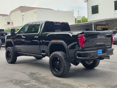 Used 2024 GMC Sierra 2500 Denali Ultimate w/ Max Trailering Package AWD/4WD image 5