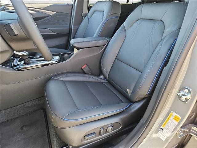 New 2026 Buick Envista Sport Touring w/ Convenience I Package FWD image 4