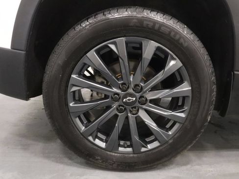 Used 2022 Chevrolet Traverse RS w/ LPO, Floor Liner Package AWD/4WD image 27