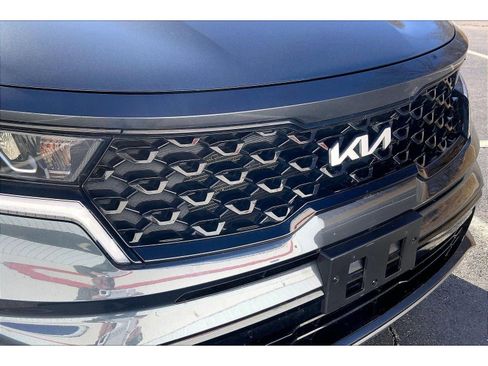 Used 2023 Kia Sorento S w/ Panoramic Sunroof Package image 28