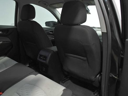 Used 2021 Chevrolet Equinox LS w/ LS Convenience Package FWD image 14
