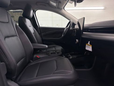 New 2026 Ford Mustang Mach-E Premium image 28