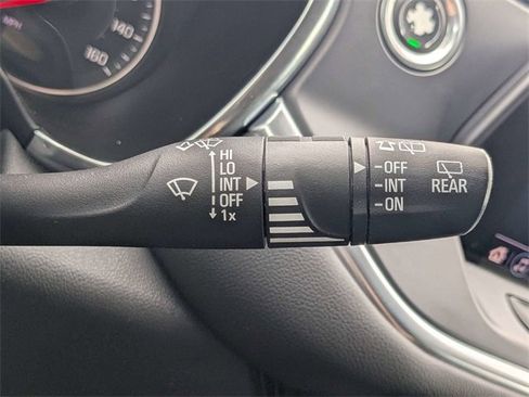 Used 2020 Chevrolet Blazer LT image 29