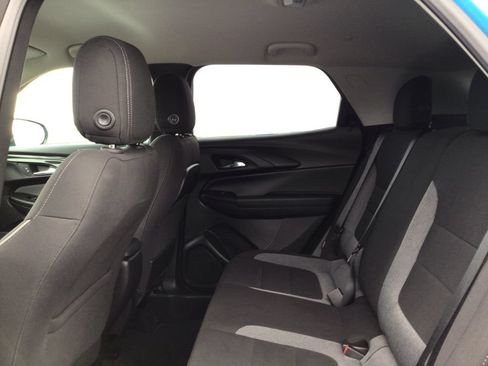 Used 2025 Chevrolet TrailBlazer LT AWD/4WD image 10