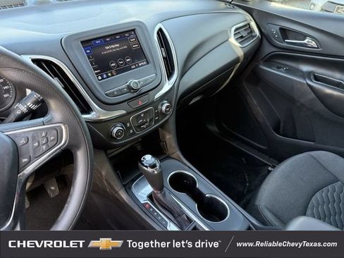 Used 2020 Chevrolet Equinox LT FWD image 18