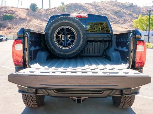 Used 2024 GMC Canyon AT4X w/ AT4X AEV Edition image 14