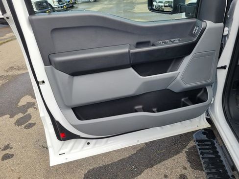 New 2026 Ford F350 XL w/ XL Chrome Package RWD image 8