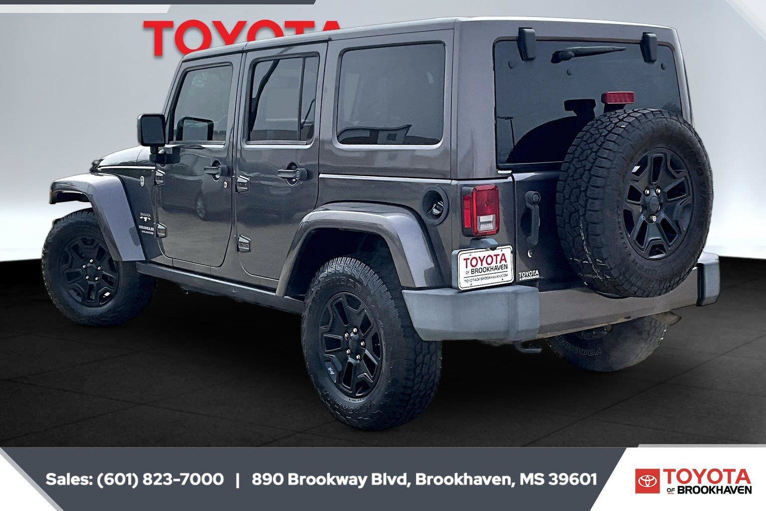 Used 2016 Jeep Wrangler Unlimited Sahara AWD/4WD image 2