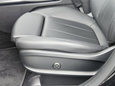 Certified 2021 Mercedes-Benz GLA 250 image 18
