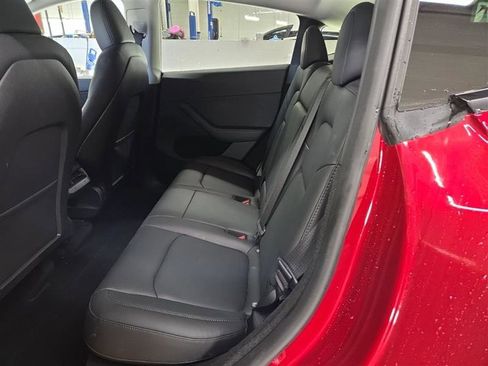 Used 2024 Tesla Model Y Long Range image 4