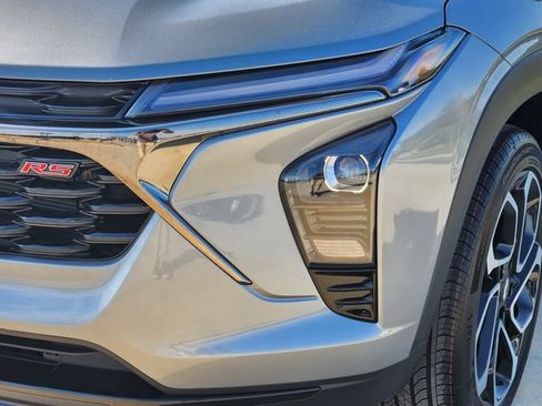 New 2026 Chevrolet Trax RS w/ Driver Confidence Package FWD image 6