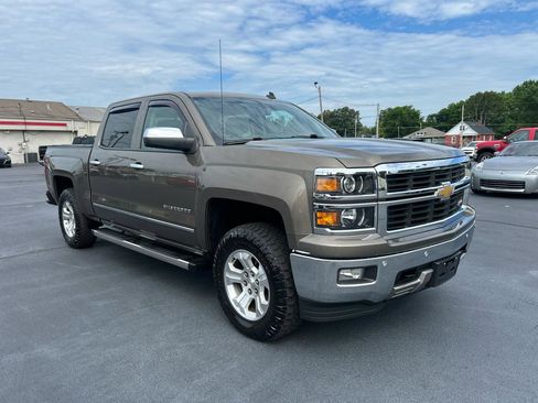 Used 2014 Chevrolet Silverado 1500 LTZ Z71 w/ LTZ Plus Package AWD/4WD image 3