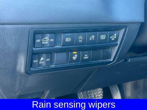 Used 2023 Toyota Tundra Platinum w/ Advanced Package image 35