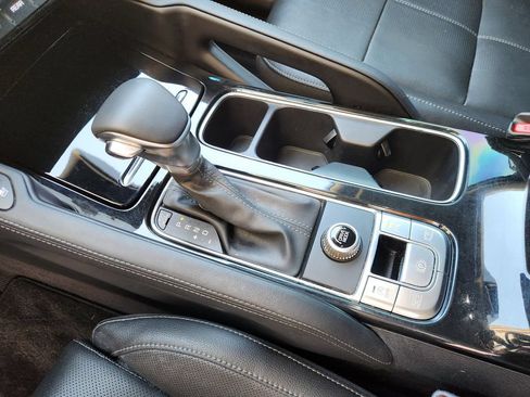 Used 2024 Kia Telluride SX FWD image 19