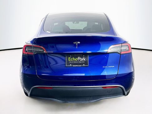Used 2024 Tesla Model Y Long Range AWD/4WD image 7