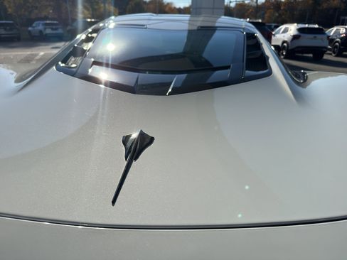 Used 2022 Chevrolet Corvette Stingray Coupe w/ 1LT image 7