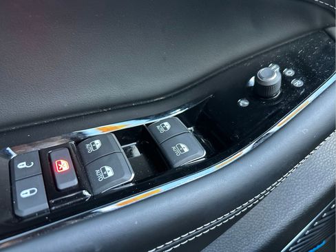 Certified 2023 Jeep Grand Cherokee L Overland w/ Rear Seat Video Group I AWD/4WD image 26