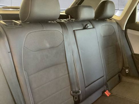 Used 2024 Volkswagen Taos SE image 16