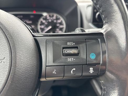 Used 2022 Nissan Rogue SL w/ SL Premium Package image 14