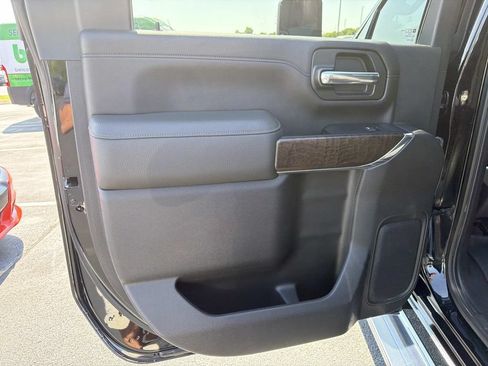 Used 2020 GMC Sierra 2500 Denali w/ Denali Ultimate Package AWD/4WD image 15