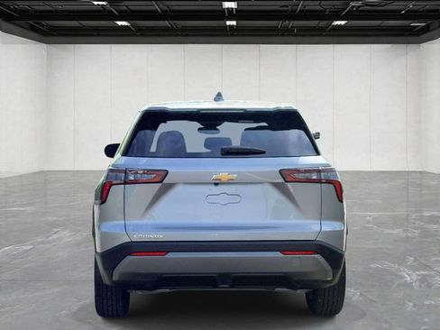 Used 2026 Chevrolet Equinox LT FWD image 6