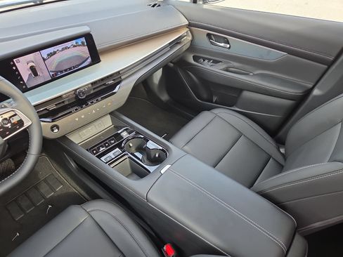 Used 2025 Nissan Murano SL w/ Cargo Package AWD/4WD image 12