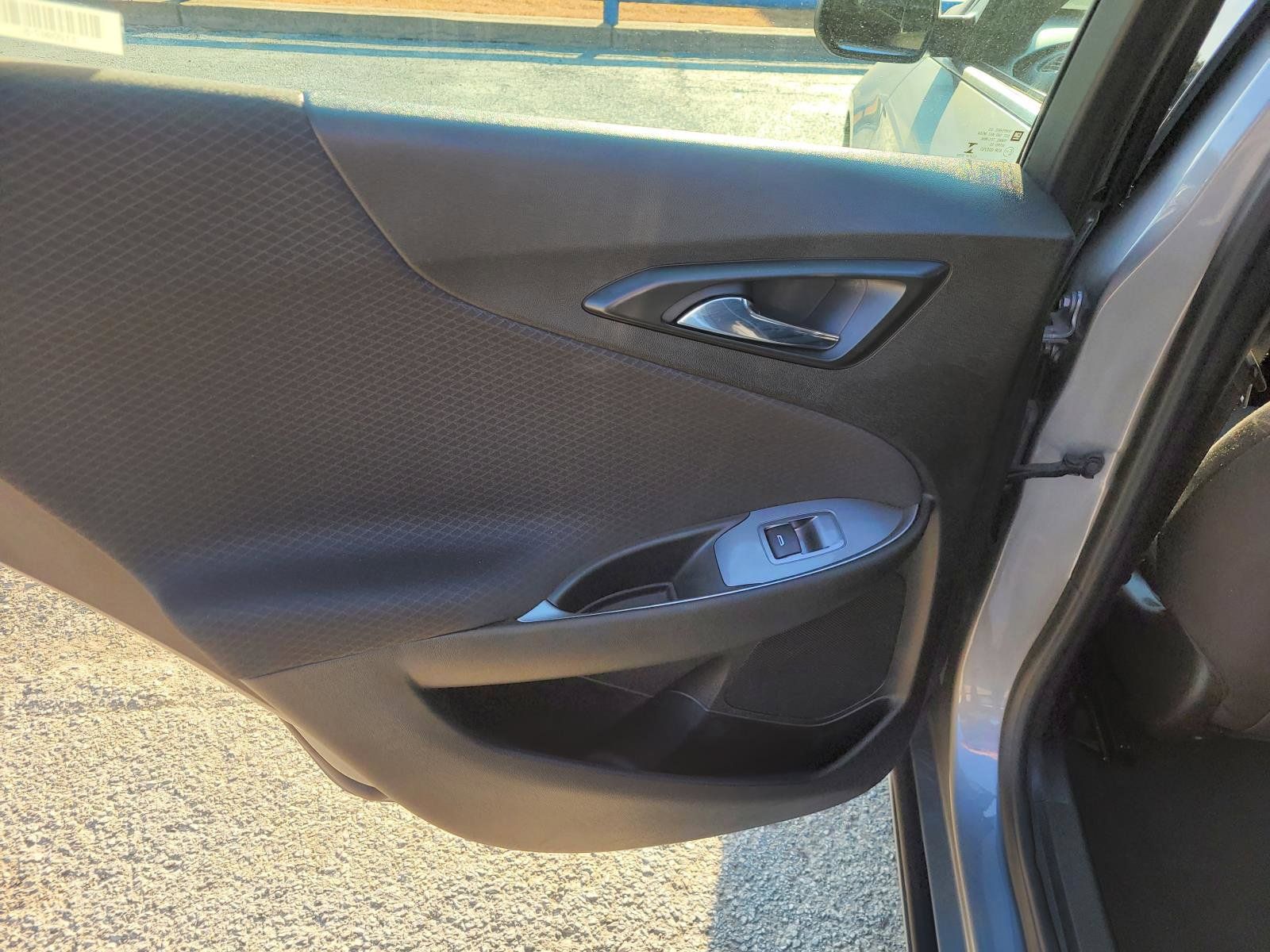Used 2023 Chevrolet Malibu LT FWD image 14