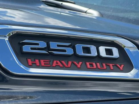 Used 2025 RAM 2500 Laramie AWD/4WD image 2