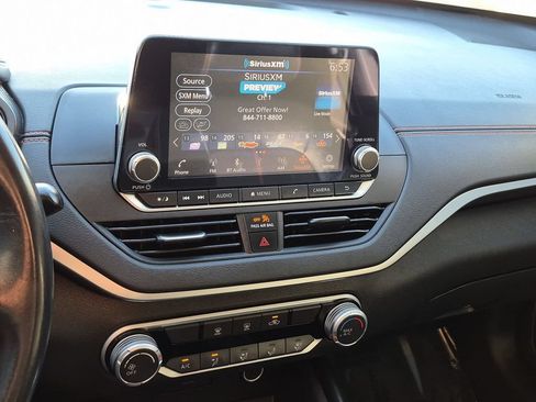 Used 2019 Nissan Altima 2.5 SR FWD image 23